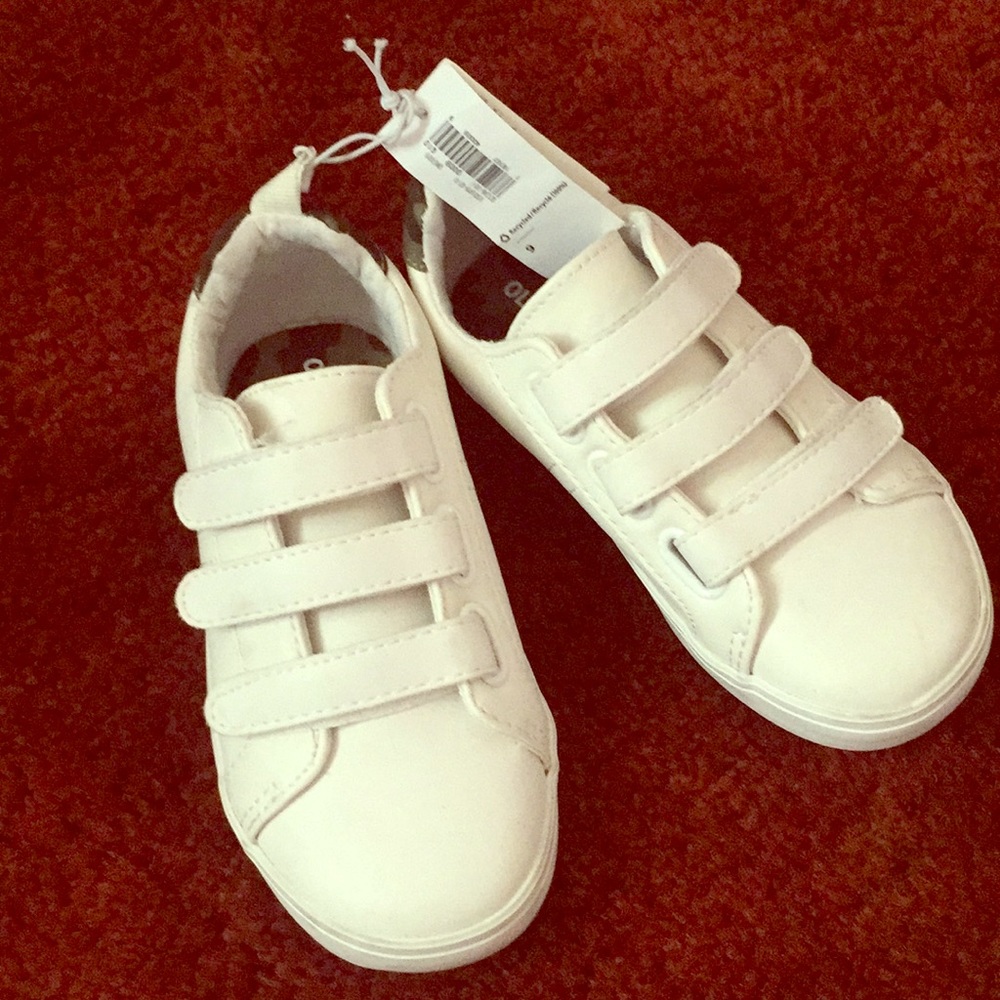 Toddler Old Navy Sneakers -NEW